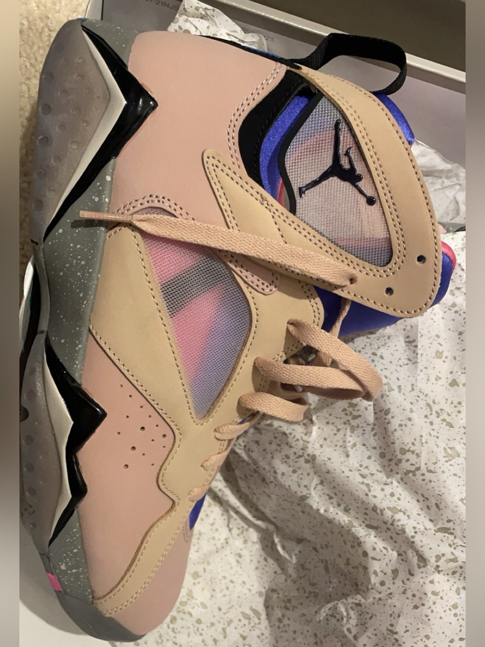 Jordan 7 Retro SE
Sapphire